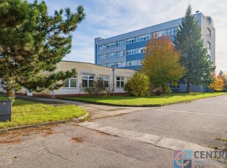 2025-10-31-10-19-04-CZ8_8624.jpg | Pronájem - výrobní prostor, 1 426 m²