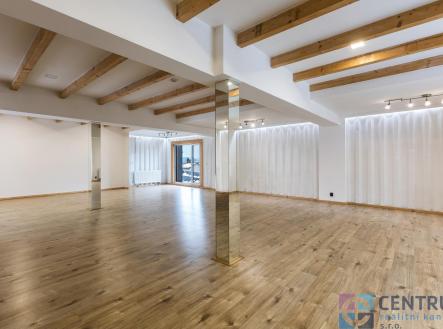 3.jpg | Pronájem - obchodní prostor, 243 m²