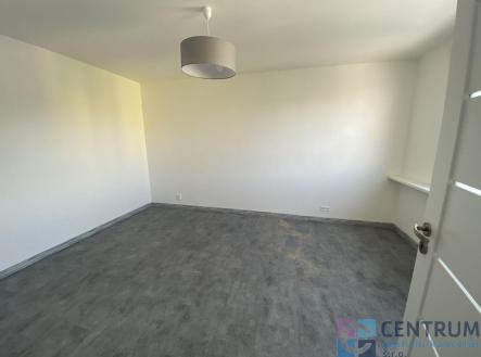 56FF78B3-D0E3-4C73-B17E-5795A5D96BFC.jpeg | Pronájem bytu, 1+1, 36 m²