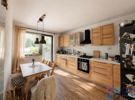 2.jpg | Pronájem - dům/vila, 207 m²