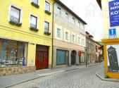 Prodej - nájemní dům, 465 m²