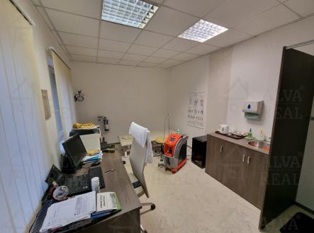 Obrázek k zakázce č.: 691016 | Pronájem - obchodní prostor, 145 m²
