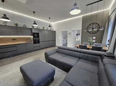 Obrázek k zakázce č.: 710162 | Pronájem bytu, 4+kk, 138 m²