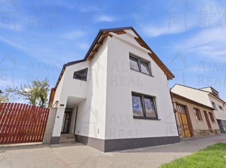 Prodej - dům/vila, 197 m²