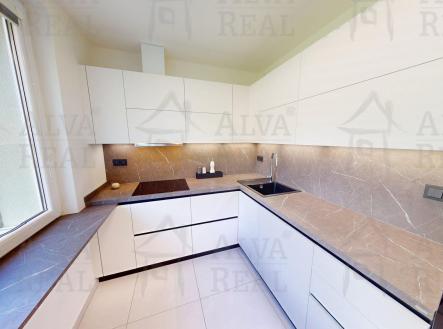 Obrázek k zakázce č.: 732621 | Prodej bytu, 3+1, 76 m²