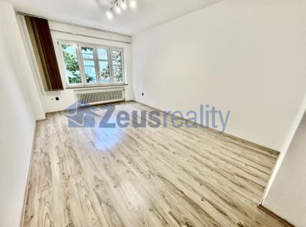 foto: 1 | Pronájem bytu, 1+kk, 34 m²