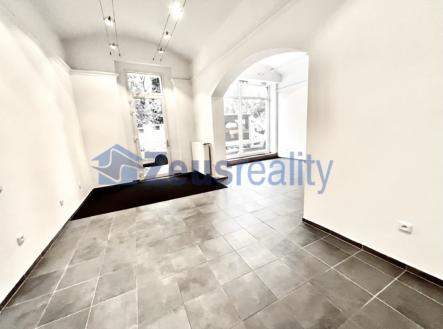 Pronájem - obchodní prostor, 79 m² obrázek