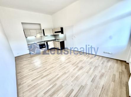 foto: 2 | Pronájem bytu, 1+1, 35 m²