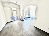 Pronájem - obchodní prostor, 79 m²