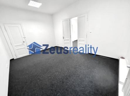 foto: 4 | Pronájem - obchodní prostor, 43 m²