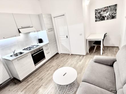 Pronájem bytu, 2+kk, 31 m²