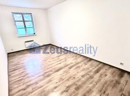 foto: 1 | Pronájem - kanceláře, 40 m²