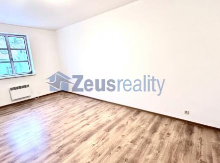 foto: 2 | Pronájem - kanceláře, 40 m²