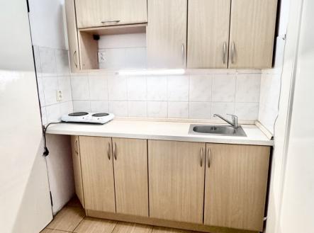 foto: 1 | Pronájem bytu, 1+kk, 27 m²