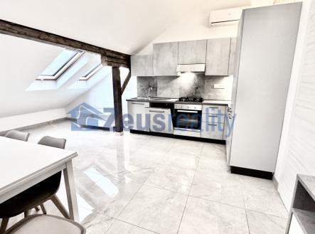 foto: 1 | Pronájem bytu, 1+1, 56 m²