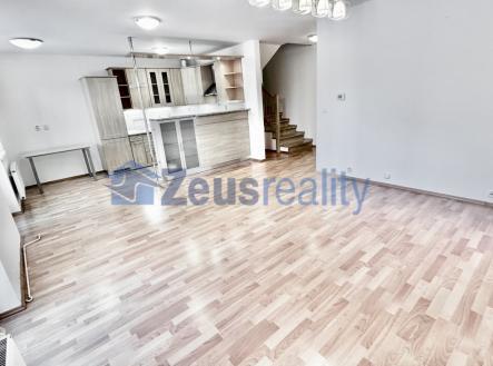 foto: 1 | Pronájem - dům/vila, 120 m²