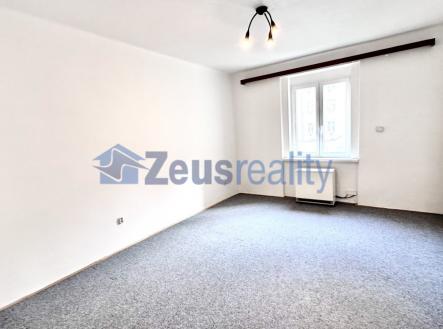 Pronájem bytu, 1+kk, 28 m² obrázek