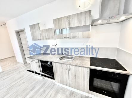 foto: 2 | Pronájem bytu, 1+1, 39 m²