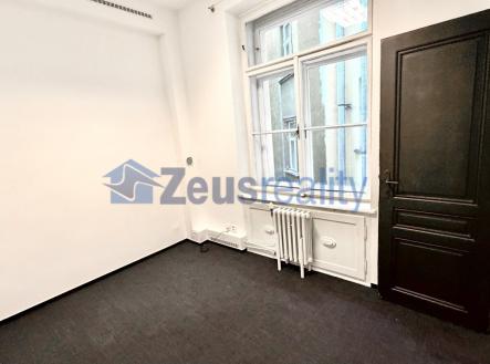 foto: 1 | Pronájem - komerční objekt, sklad, 10 m²