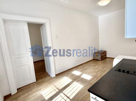 foto: 4 | Pronájem - kanceláře, 44 m²