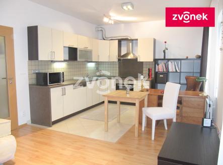 Obrázek k zakázce č.: 604183 | Pronájem bytu, 1+kk, 36 m²