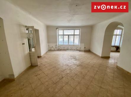 Obrázek k zakázce č.: 648011 | Prodej - dům/vila, 400 m²