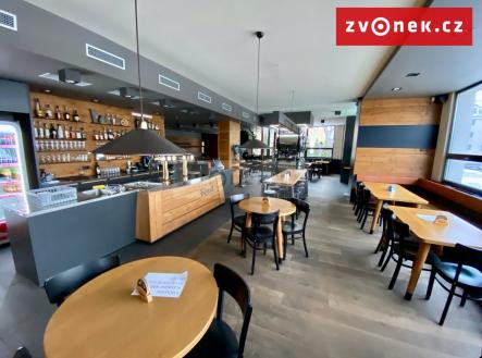 Obrázek k zakázce č.: 657426 | Prodej - komerční objekt, obchodní centrum, 500 m²