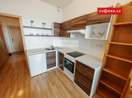 Obrázek k zakázce č.: 669566 | Pronájem bytu, 1+kk, 30 m²
