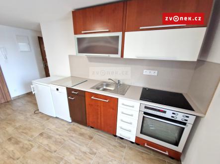 Obrázek k zakázce č.: 669716 | Pronájem bytu, 2+kk, 45 m²