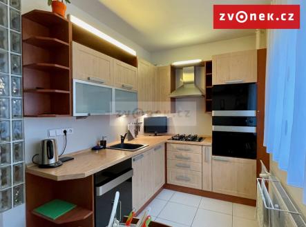 Obrázek k zakázce č.: 677936 | Pronájem bytu, 3+1, 73 m²