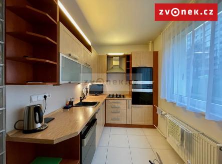 Obrázek k zakázce č.: 677936 | Pronájem bytu, 3+1, 73 m²