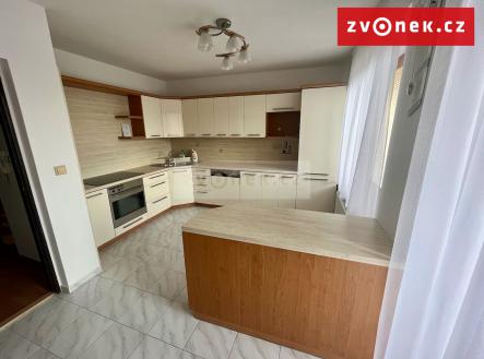 Obrázek k zakázce č.: 682466 | Pronájem - dům/vila, 260 m²