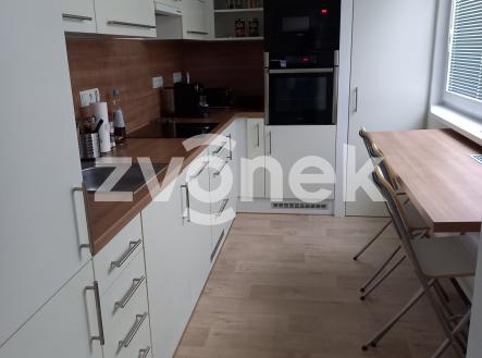 Obrázek k zakázce č.: 683436 | Pronájem bytu, 3+1, 73 m²