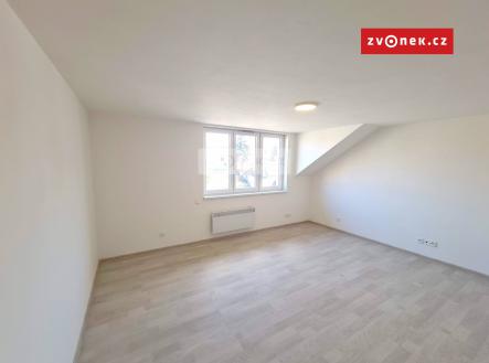 Obrázek k zakázce č.: 639681 | Pronájem bytu, 1+kk, 28 m²