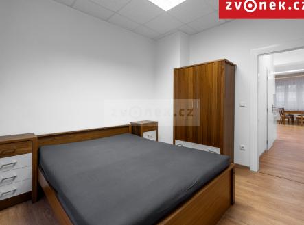 Obrázek k zakázce č.: 695066 | Pronájem bytu, 2+kk, 50 m²
