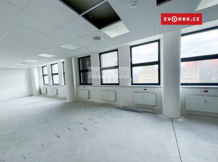 Pronájem - kanceláře, 75 m²