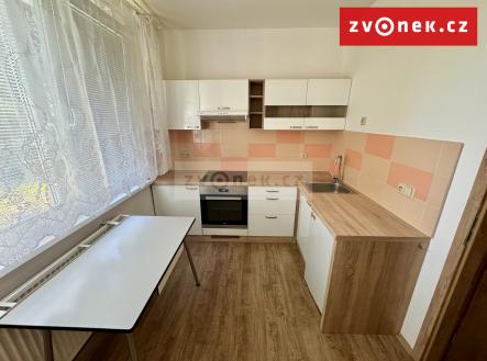 Obrázek k zakázce č.: 700106 | Pronájem bytu, 1+1, 35 m²