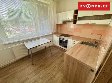 Obrázek k zakázce č.: 700106 | Pronájem bytu, 1+1, 35 m²