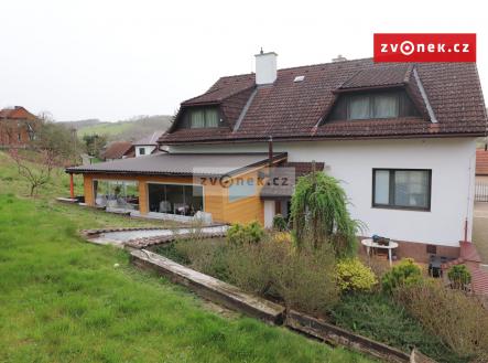 Obrázek k zakázce č.: 704466 | Prodej - dům/vila, 453 m²