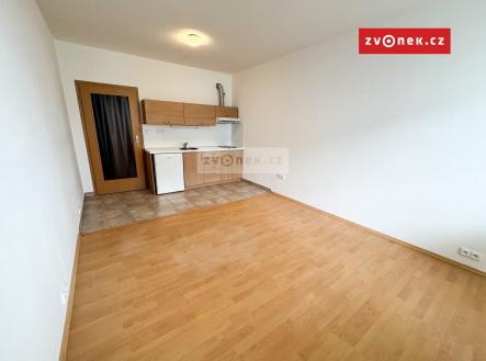 Obrázek k zakázce č.: 704186 | Pronájem bytu, 1+kk, 28 m²