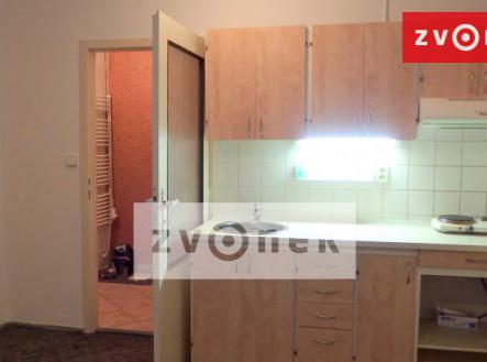 Obrázek k zakázce č.: 573993 | Pronájem bytu, 1+kk, 29 m²