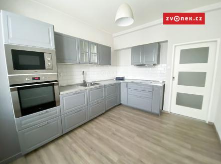 Obrázek k zakázce č.: 705446 | Pronájem bytu, 3+1, 77 m²