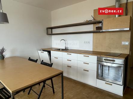 Obrázek k zakázce č.: 654781 | Pronájem bytu, 2+kk, 50 m²