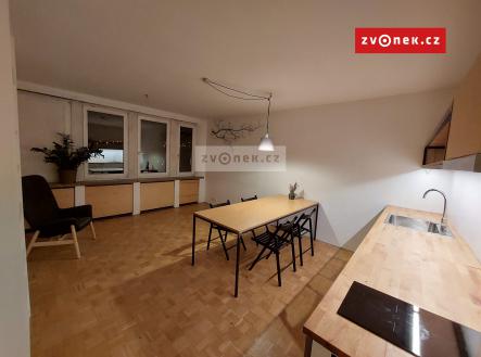 Obrázek k zakázce č.: 654781 | Pronájem bytu, 2+kk, 50 m²