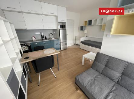 Obrázek k zakázce č.: 705746 | Pronájem bytu, 1+kk, 35 m²