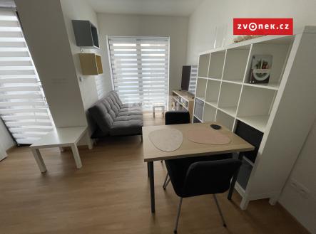 Obrázek k zakázce č.: 705746 | Pronájem bytu, 1+kk, 35 m²