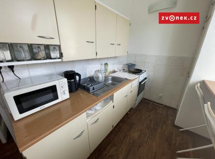 Obrázek k zakázce č.: 706566 | Pronájem bytu, 2+1, 50 m²