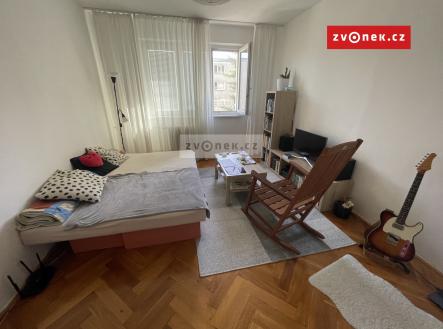 Obrázek k zakázce č.: 706566 | Pronájem bytu, 2+1, 50 m²