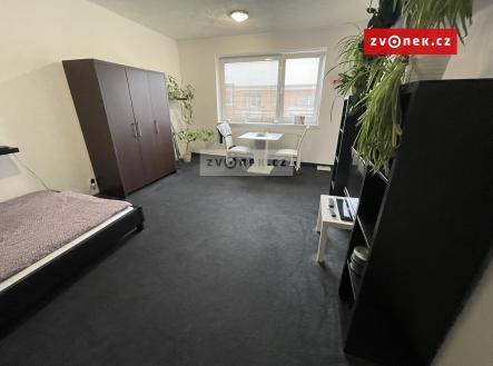 Obrázek k zakázce č.: 705736 | Pronájem bytu, 1+kk, 39 m²