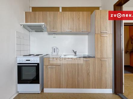 Obrázek k zakázce č.: 697806 | Pronájem bytu, 2+1, 45 m²